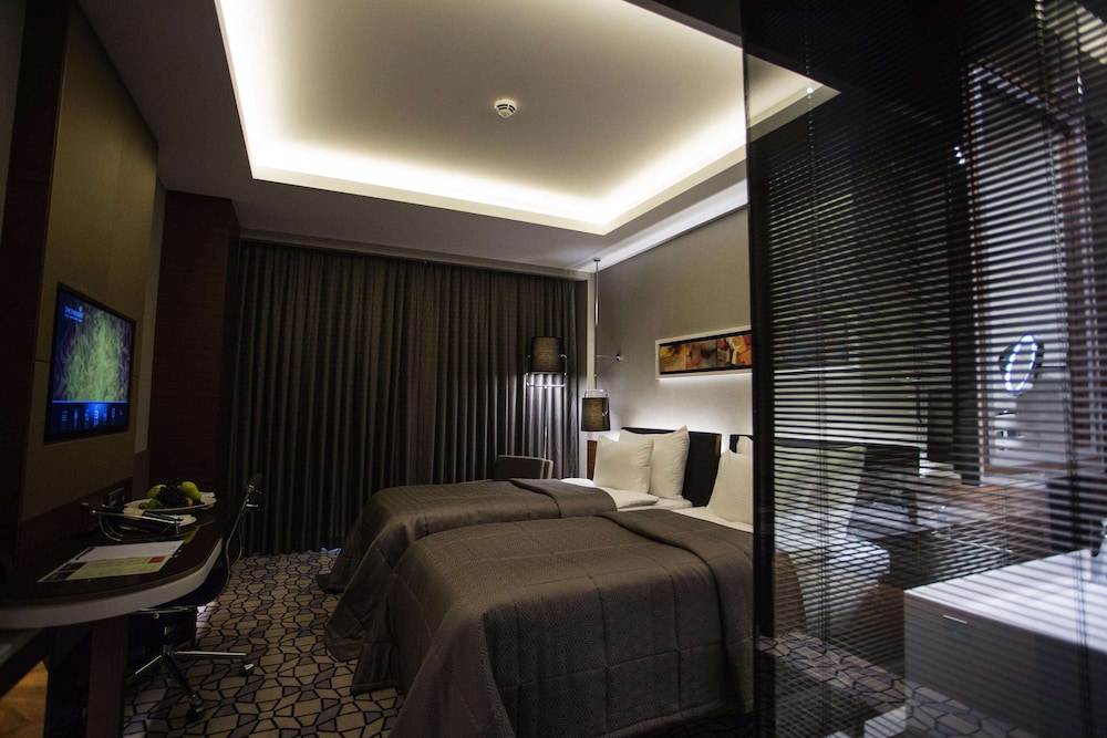 Grand Harilton Hotel - Image 15