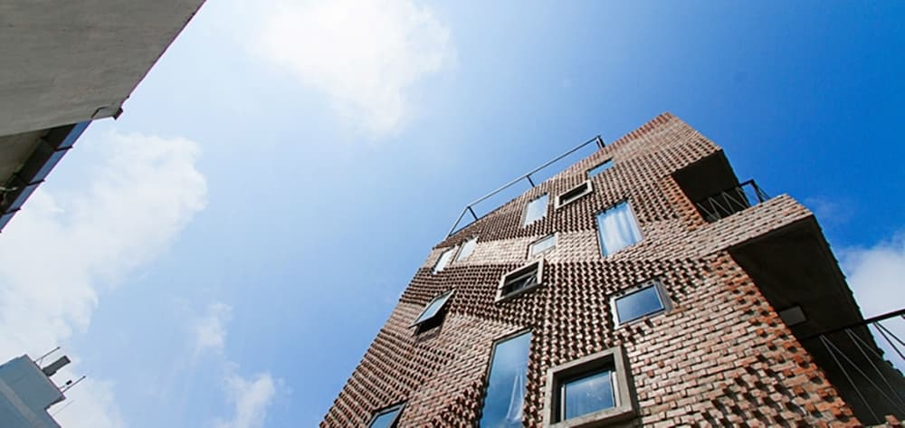 Memory Hostel