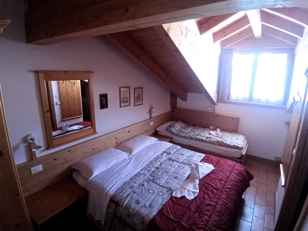 Rifugio Predaia ai Todesci view 3