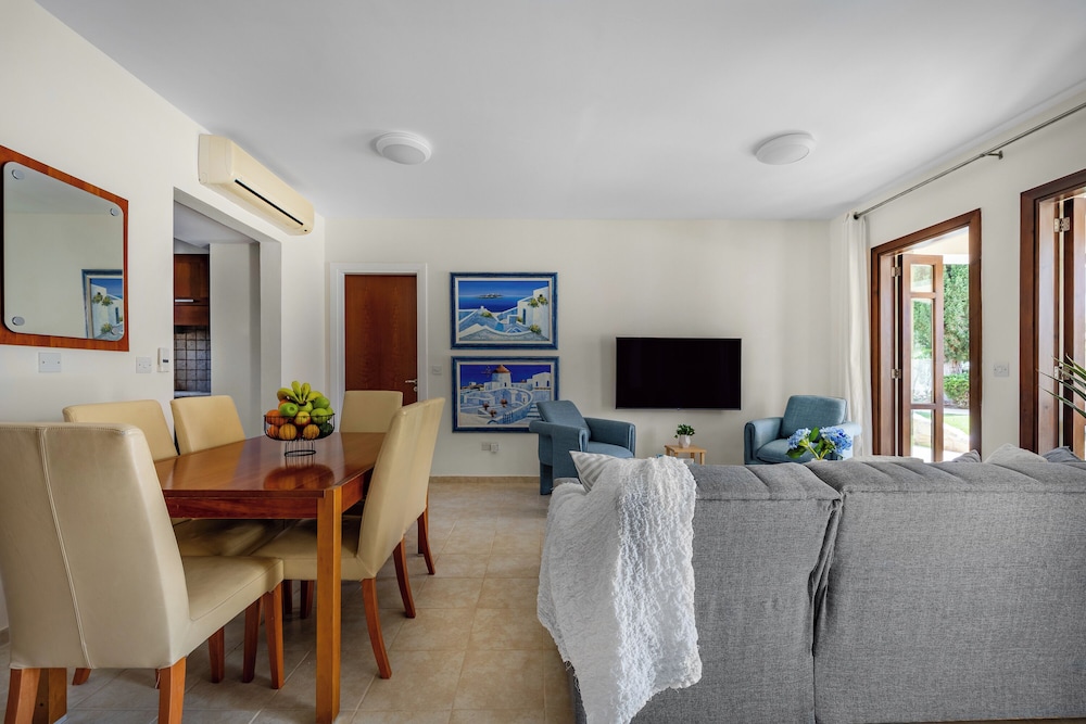 Da02 Adjacent to Aphrodite Hills Pool View