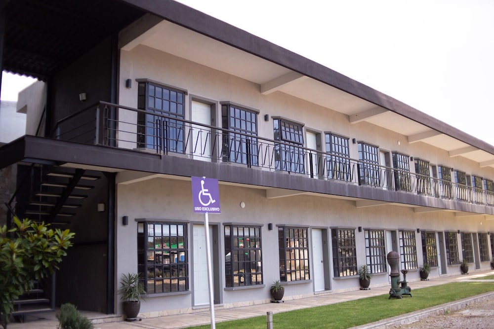 Hotel Rocaval - Image 1