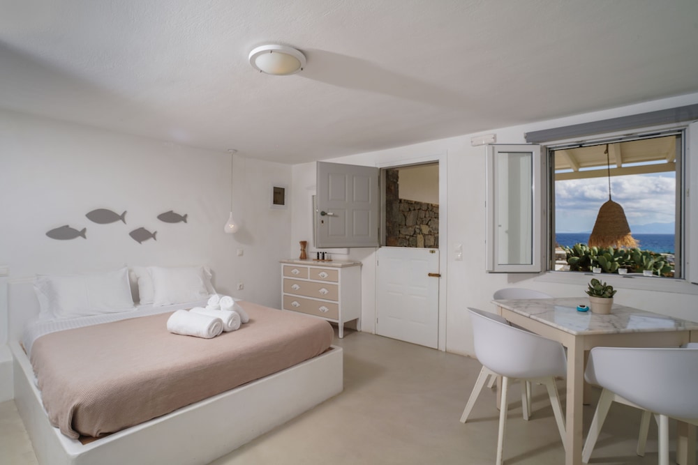 VLIA MAR Myconian Residences