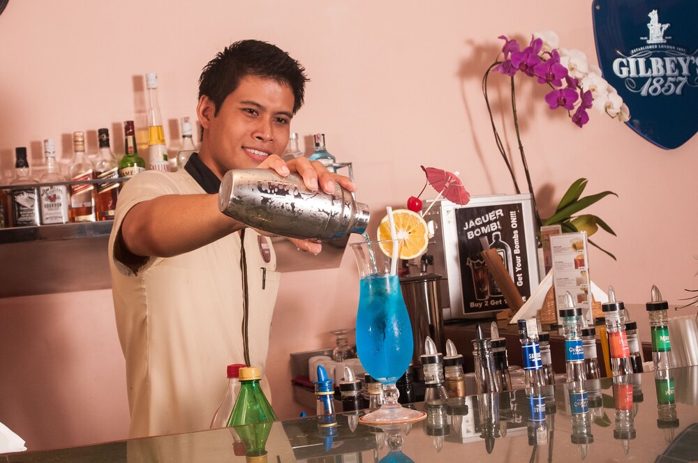 Bounty Hotel