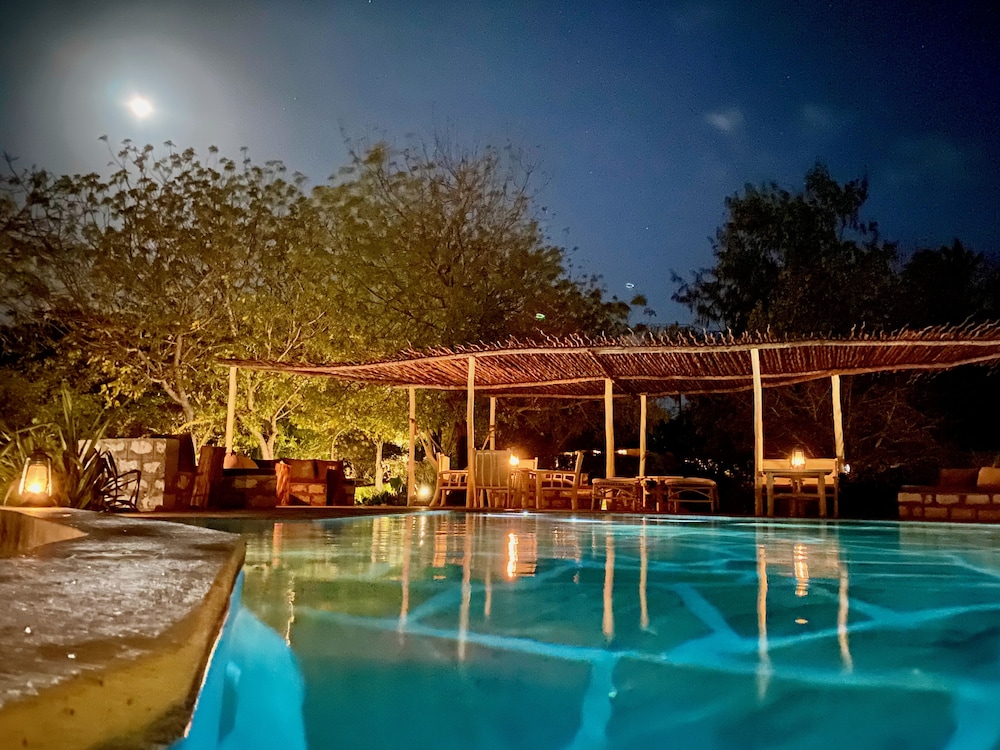 Rock and Sea Resort