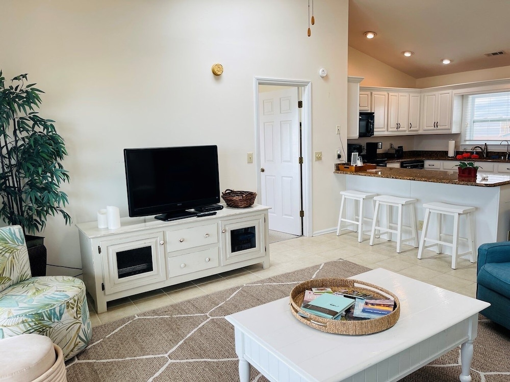 Serenitee - 2 Br Home