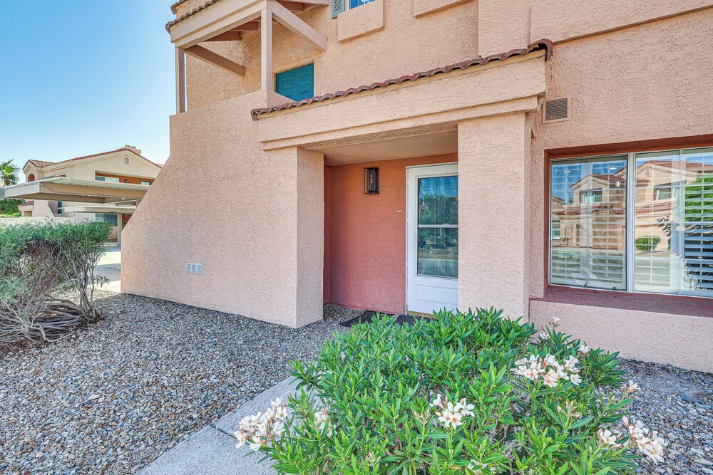 1 Mi to Beach: Condo w/ Pool in Lake Havasu City