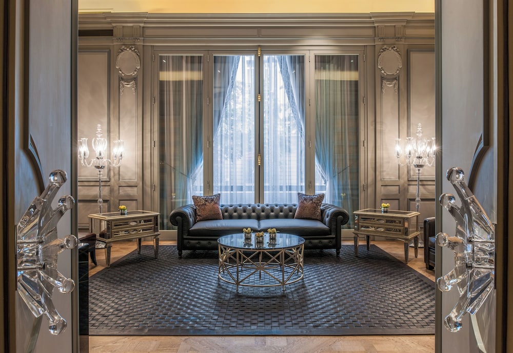 The Peninsula Paris