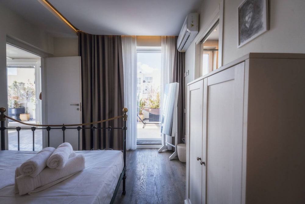 Balanzone s Creative Penthouse