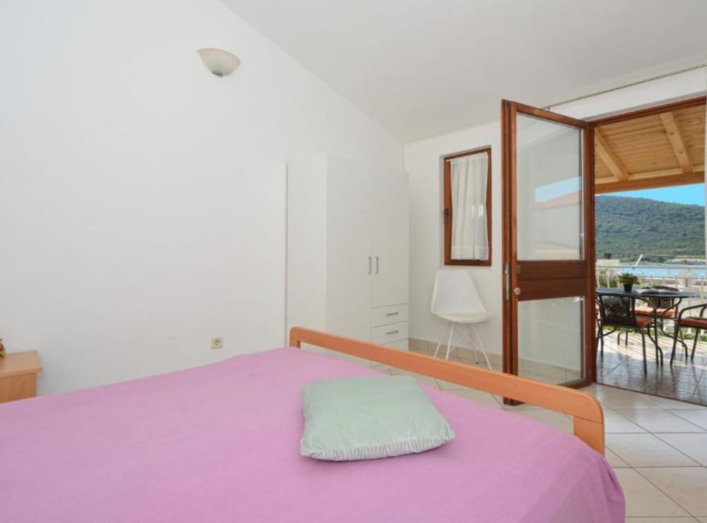 Apartments Nina