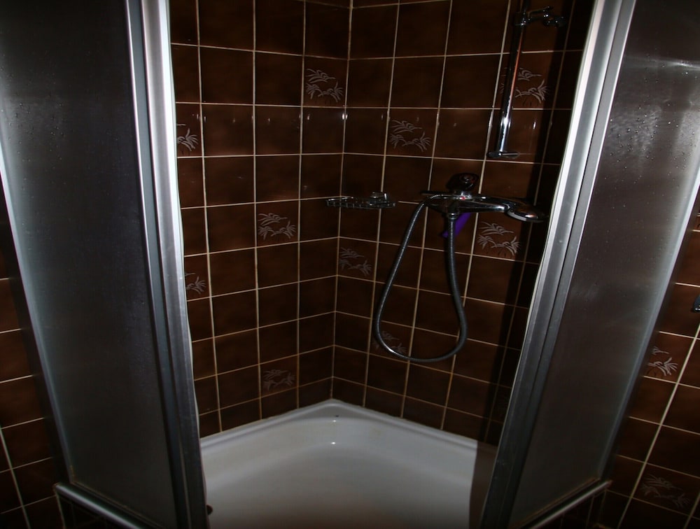 Peaceful Apartment With Amenities