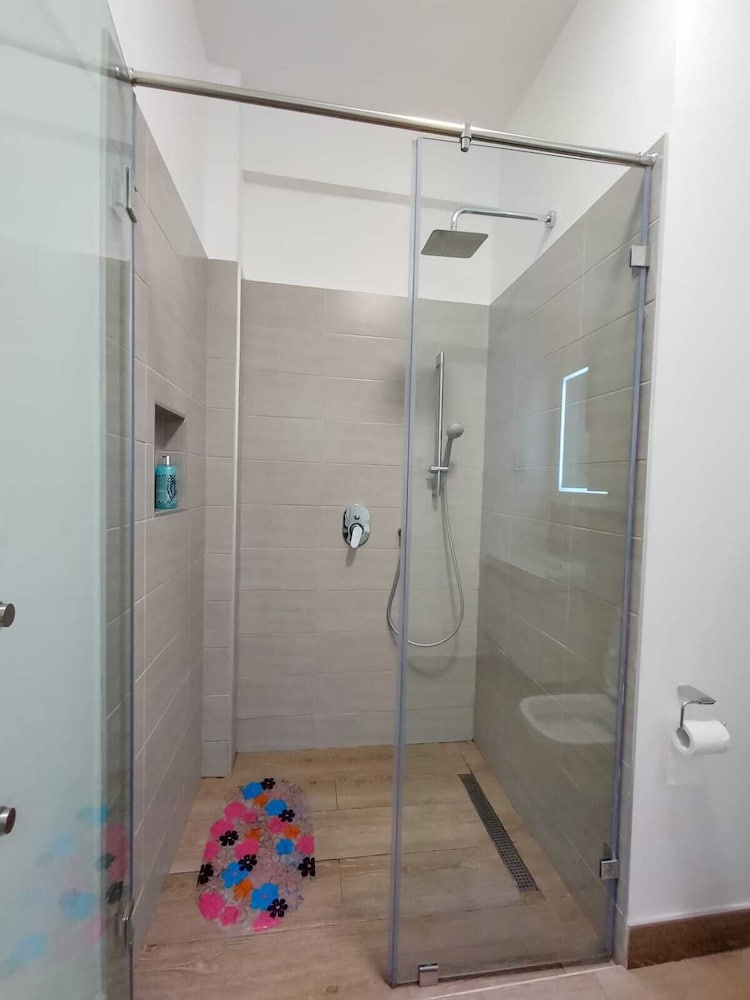 Stay.Plus Stylish Living Nova view 3