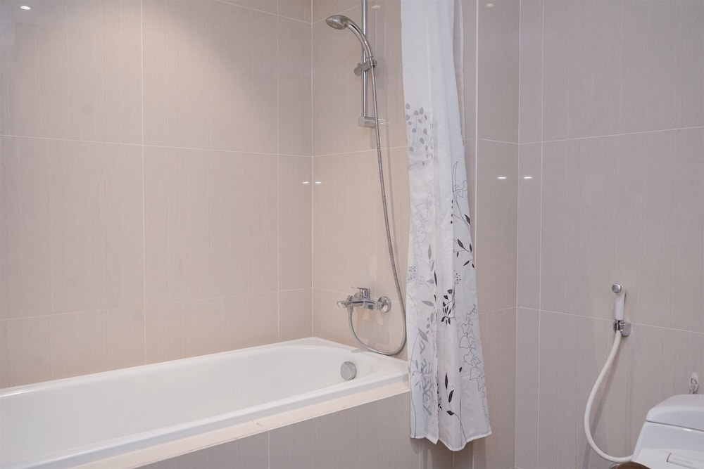 Spacious And Elegant 3Br At Branz Bsd City Apartment
