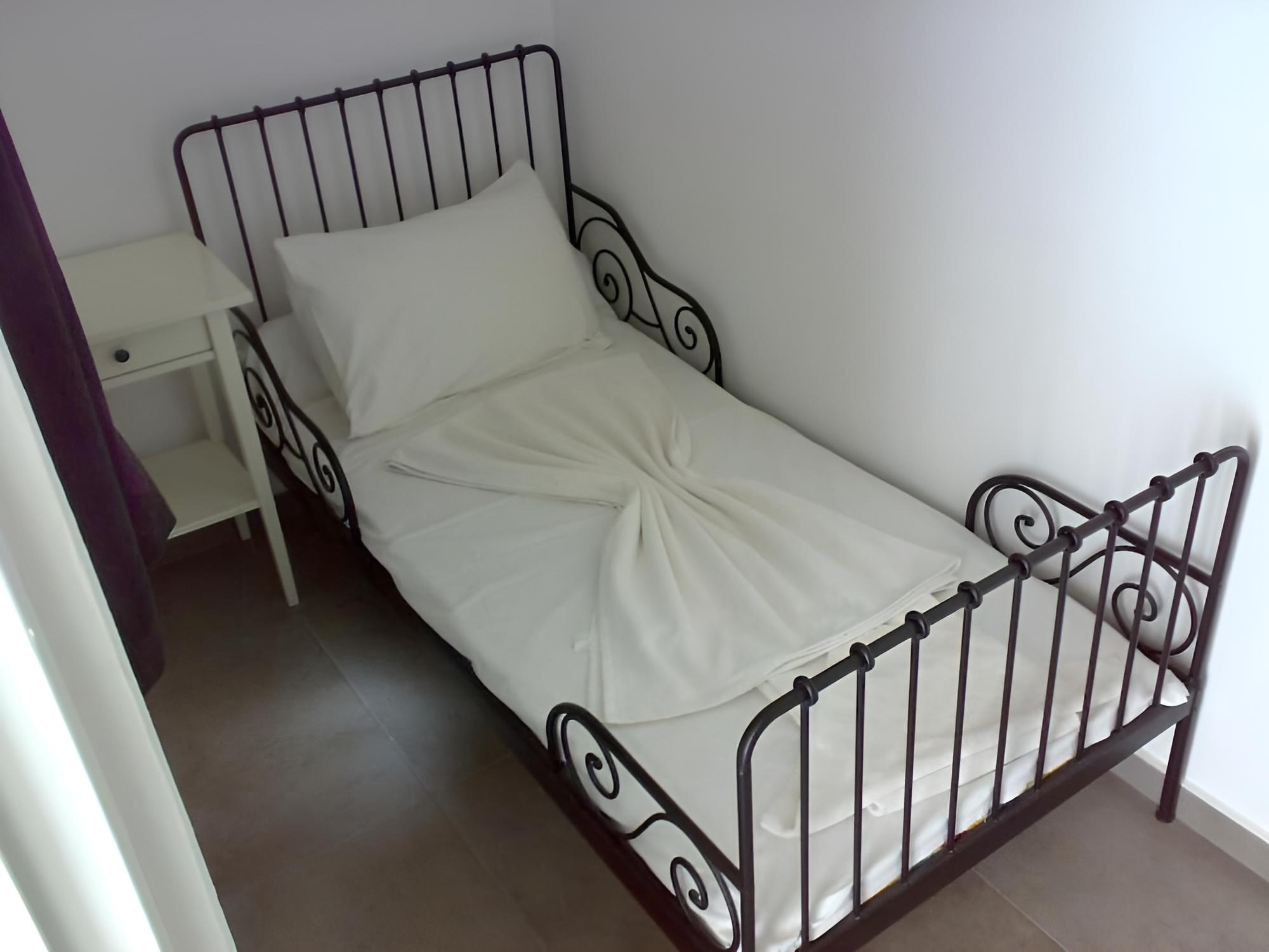 Ladin Hotel