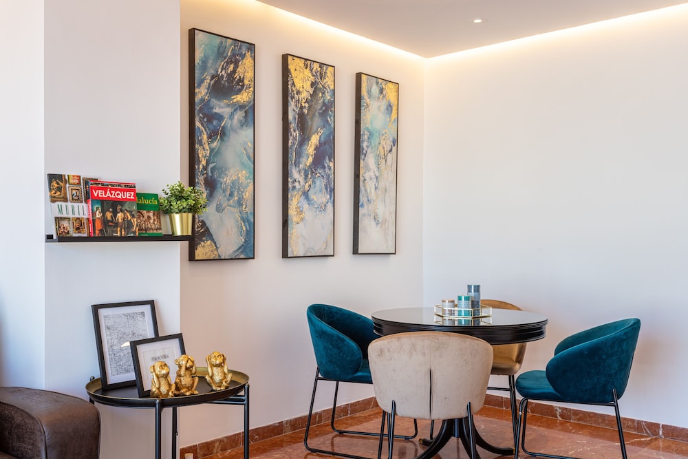 1 BD Apartment in the Heart of Seville With Great Views. San Pablo VI view 4