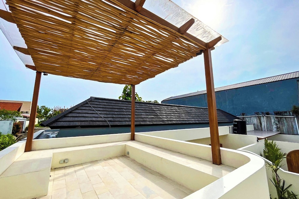 Esha Private Pool Villas by AGATA
