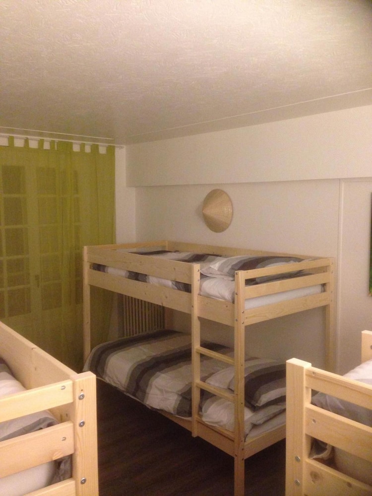 Felicidade Hostel