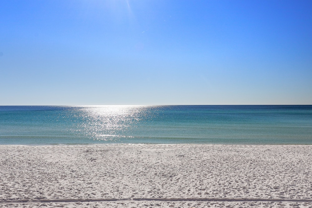 Sandpiper Cove 1119 1 Bedroom Condo by RedAwning