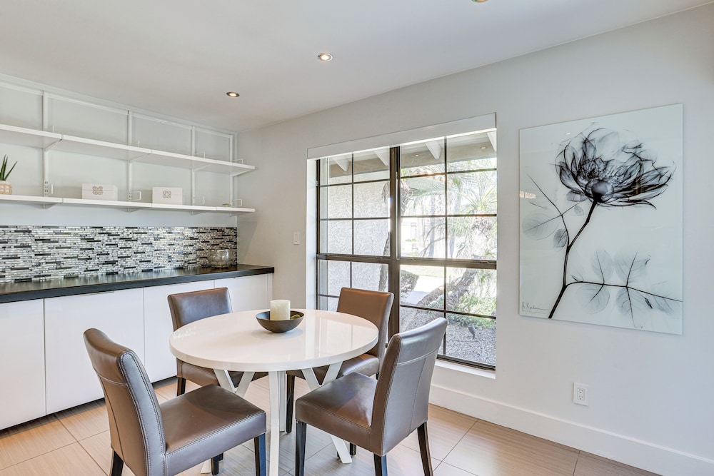 16 Mi to Dtwn: Phoenix Gem w/ Private Pool
