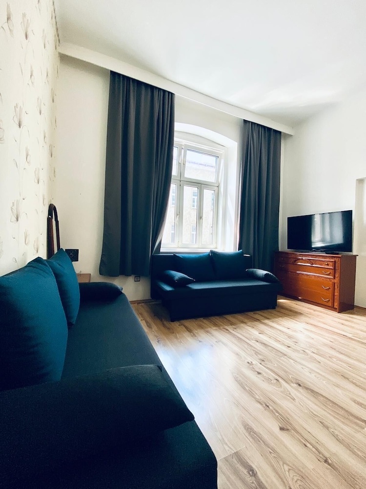 Affordable 3BR Apartment Top Location
