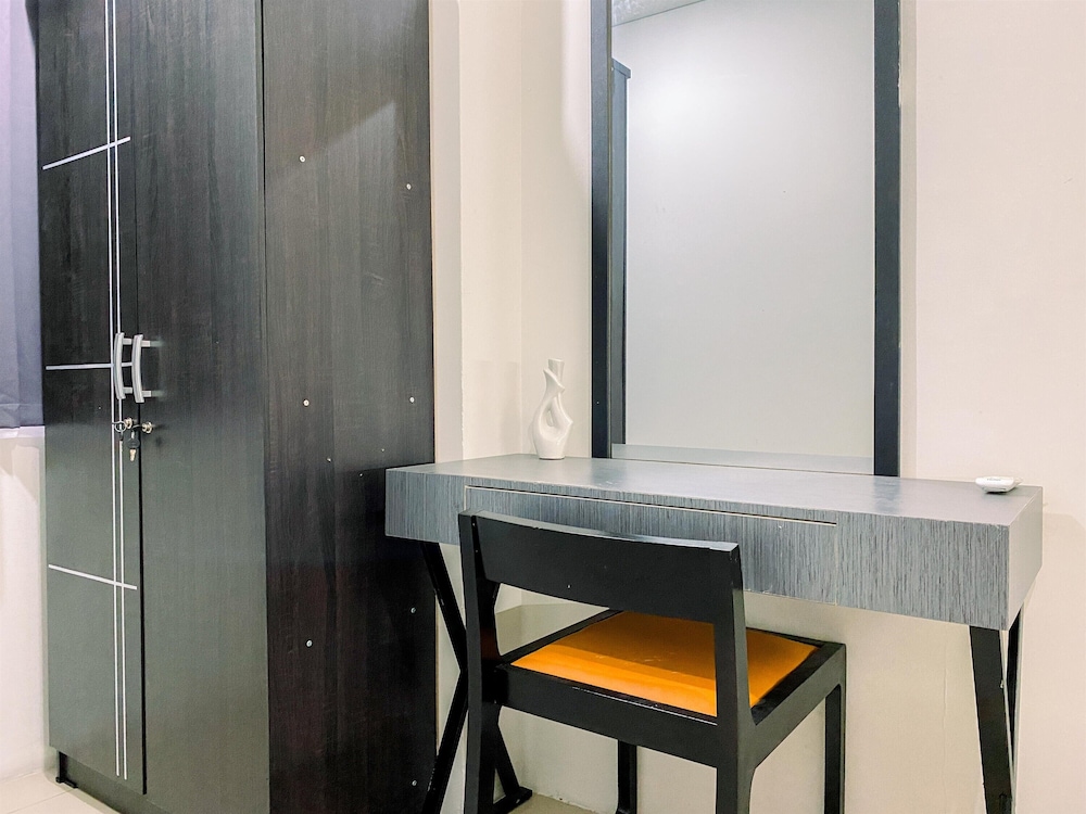 Spacious And Relaxing 2Br Apartment At Corner Vittoria Residence