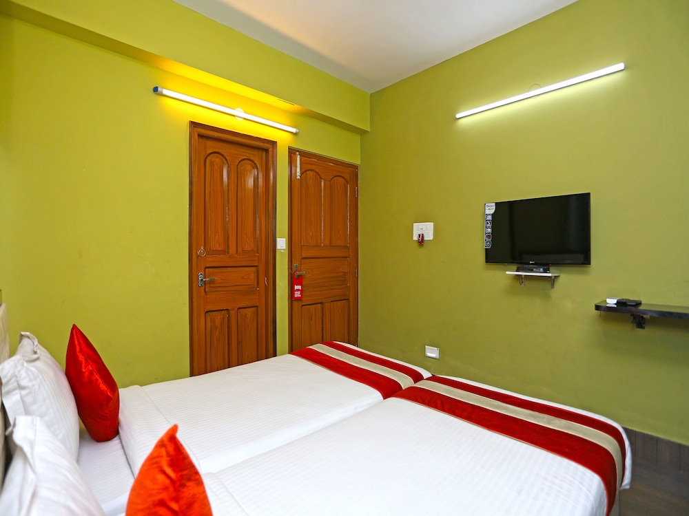 OYO 9718 Apartment near DLF IT Park