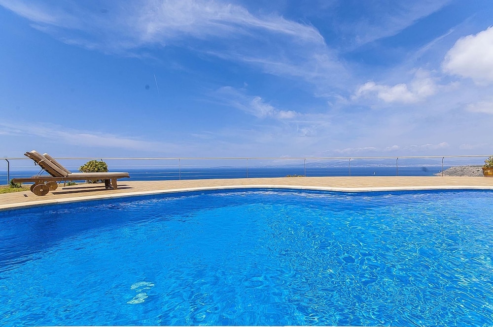 Villa With sea View and Private Pool photo 2