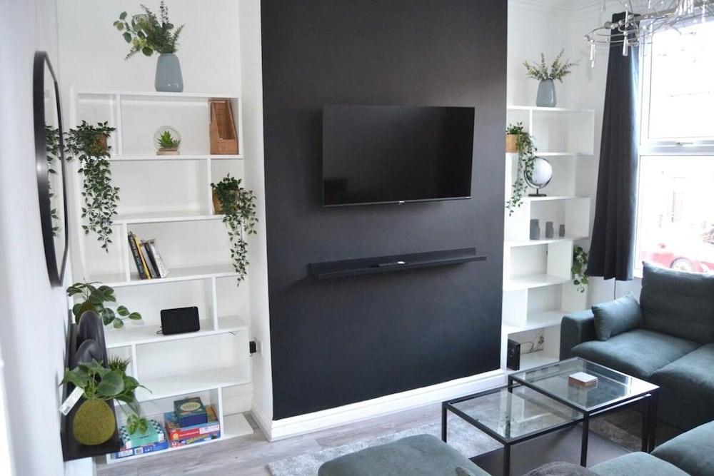 Modern Home Close to City Centre