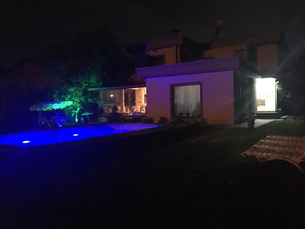 Villa De Pepper