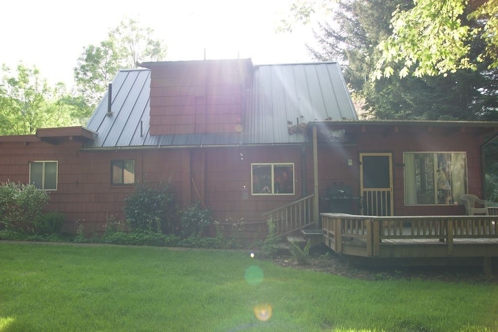 The Wayfarer Resort
