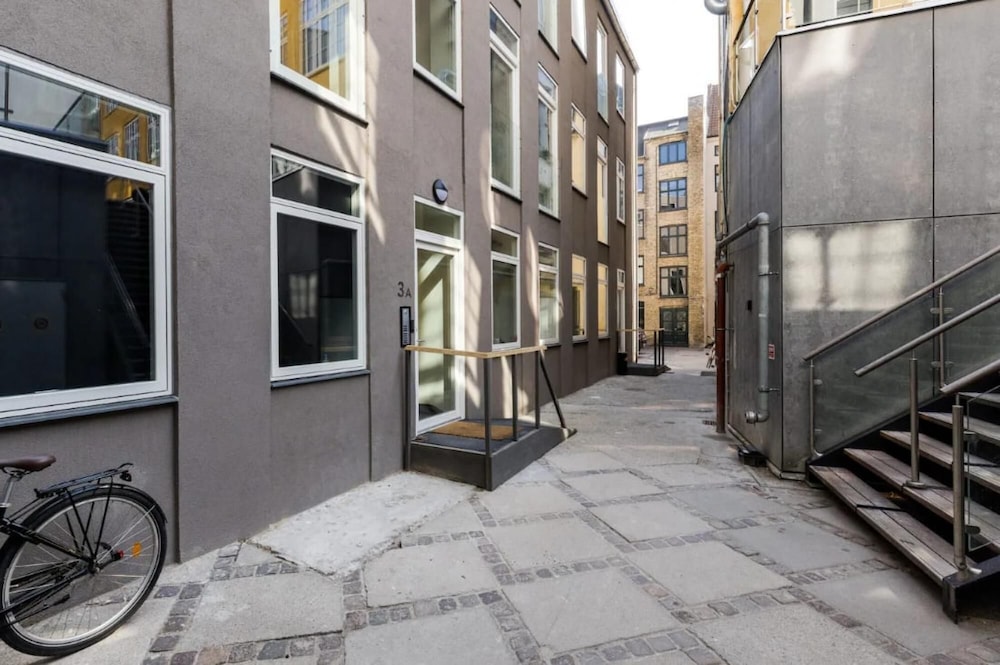 Newly Renovated Nordic Design Perfect Location view 2