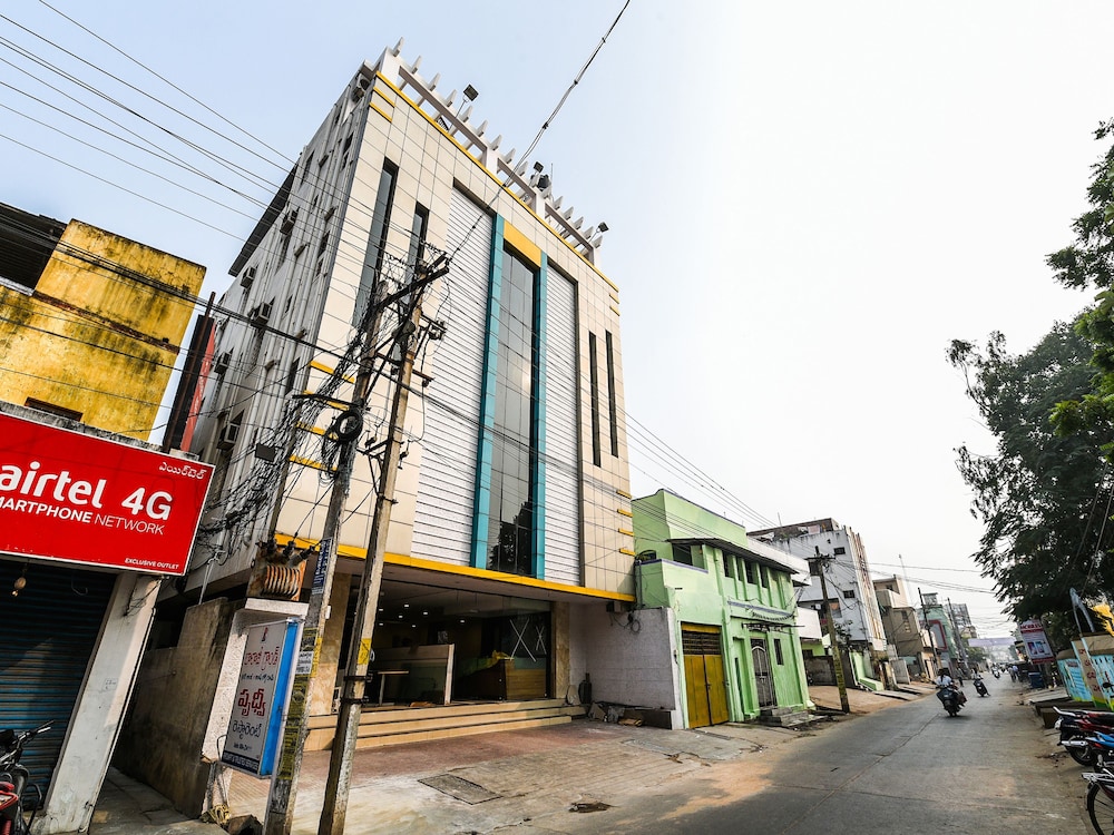 OYO 3229 Balaji Grand view 2