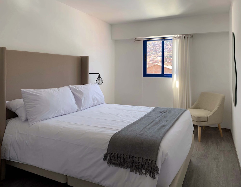 w Dazzling 1BR w Perfect Balcony in Cusco