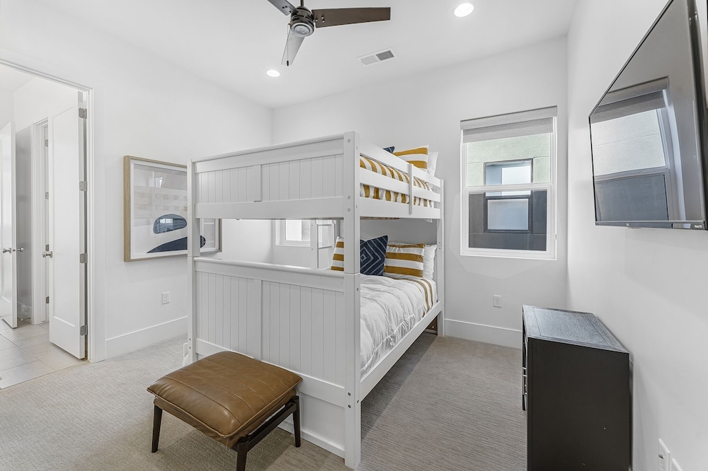 Villa #25 At Bloomington Country Club - Villa Vibes 4 Bedroom Townhouse