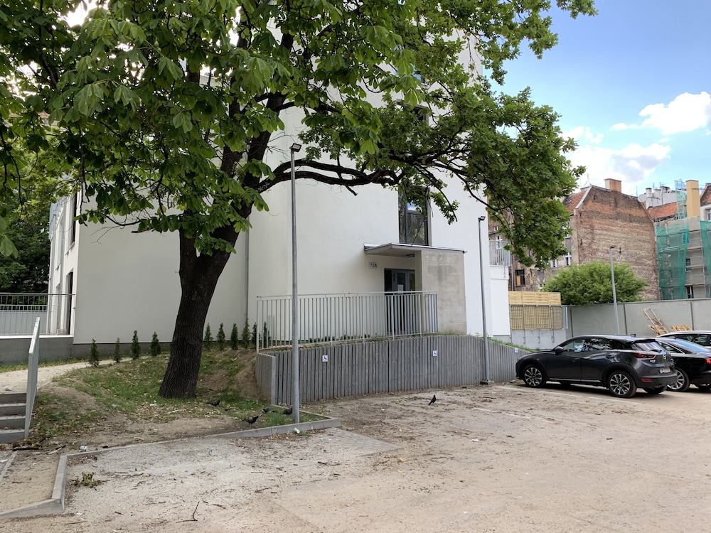 Photo 33