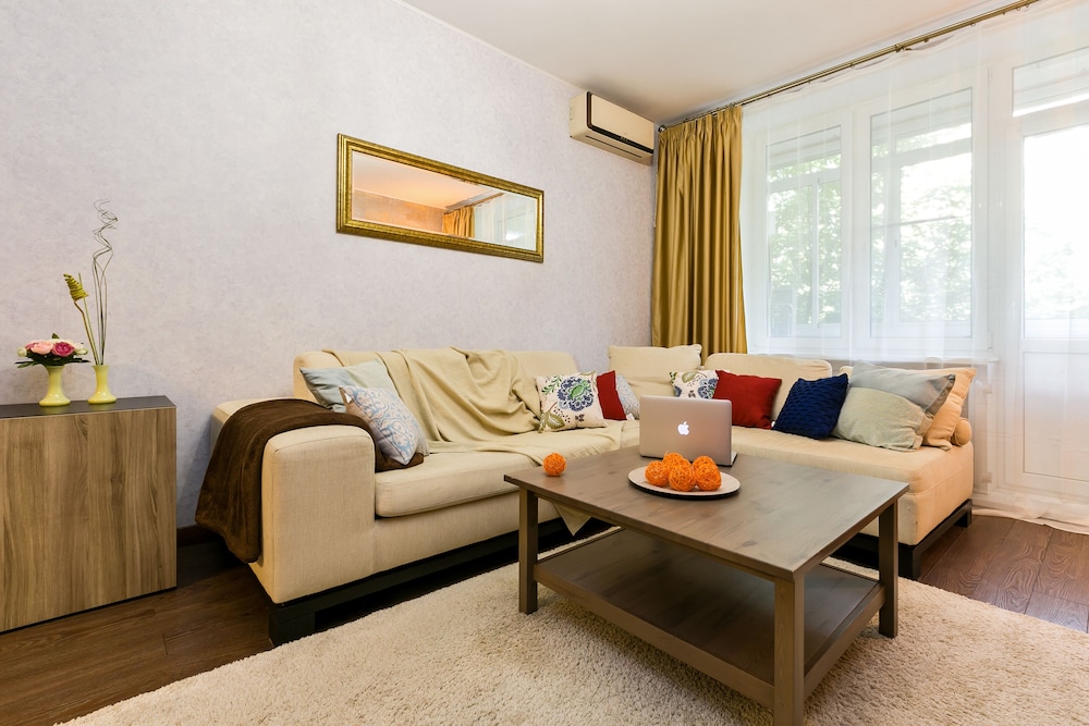 GM Apartment B Kharitonievsiy 5-7