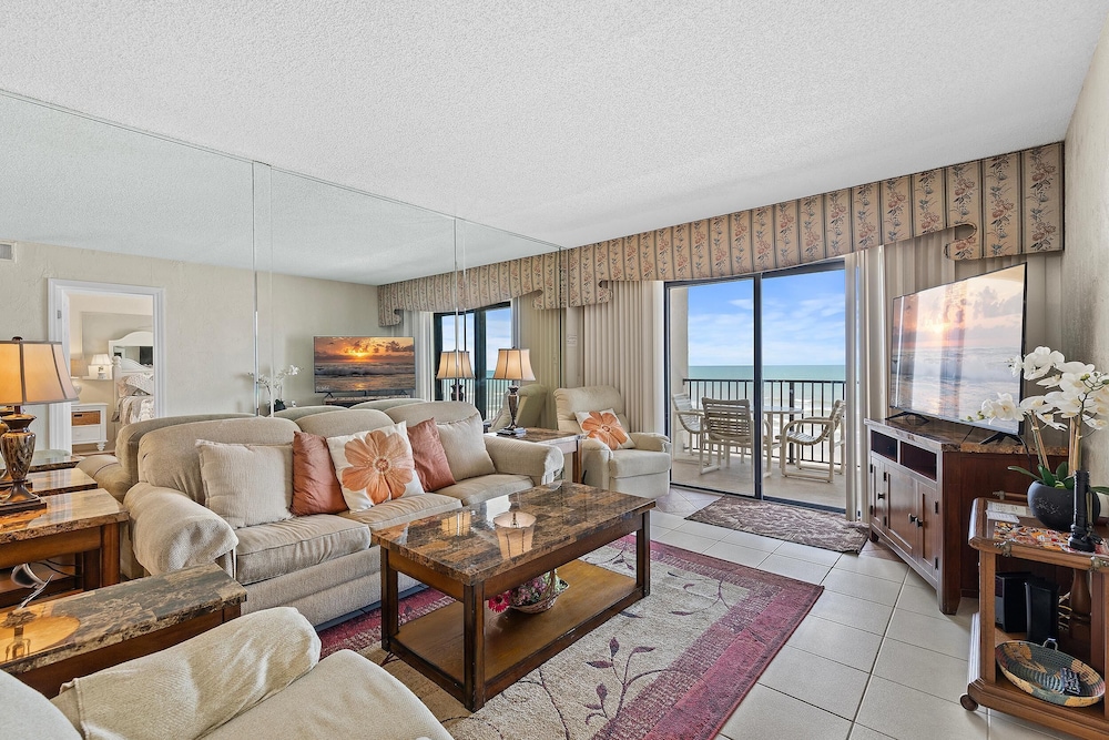 Hacienda del Sol II 414