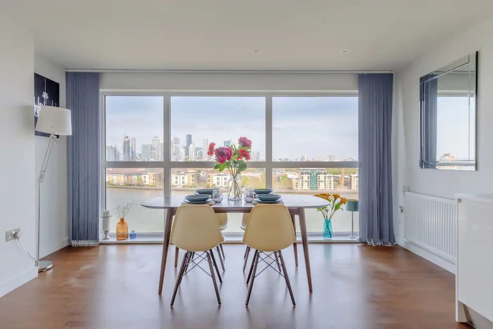 2BD Flat Overlooking the River Thames! - Greenwich