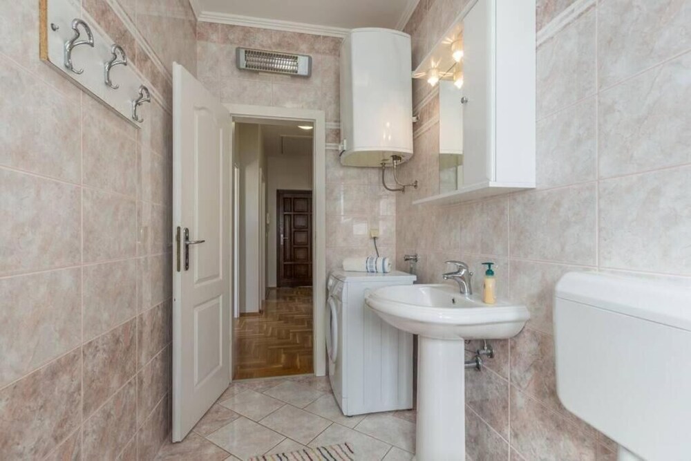 Apartment Beni