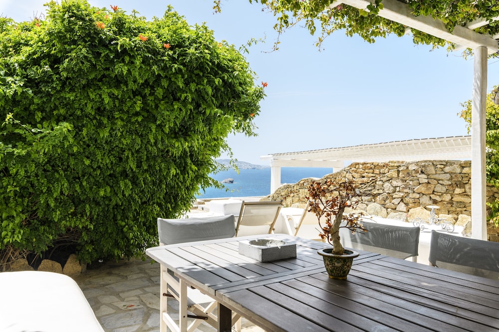 SeaBlue Villas