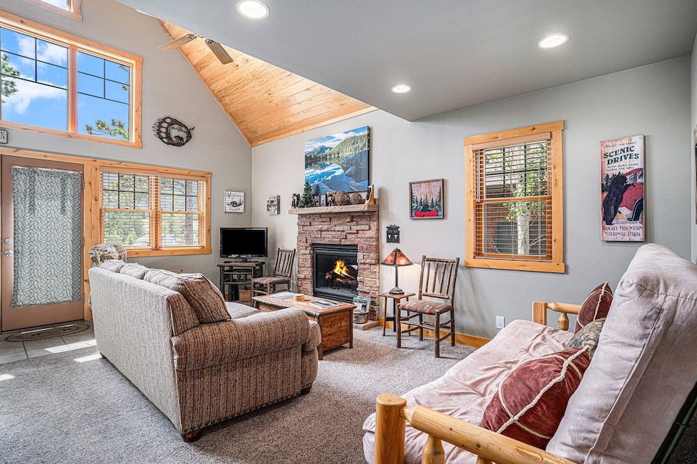 Cozy Solitude Cabins - Estes Park CO