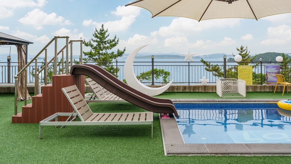 Yeosu Lastella Spa Pet-friendly Pension