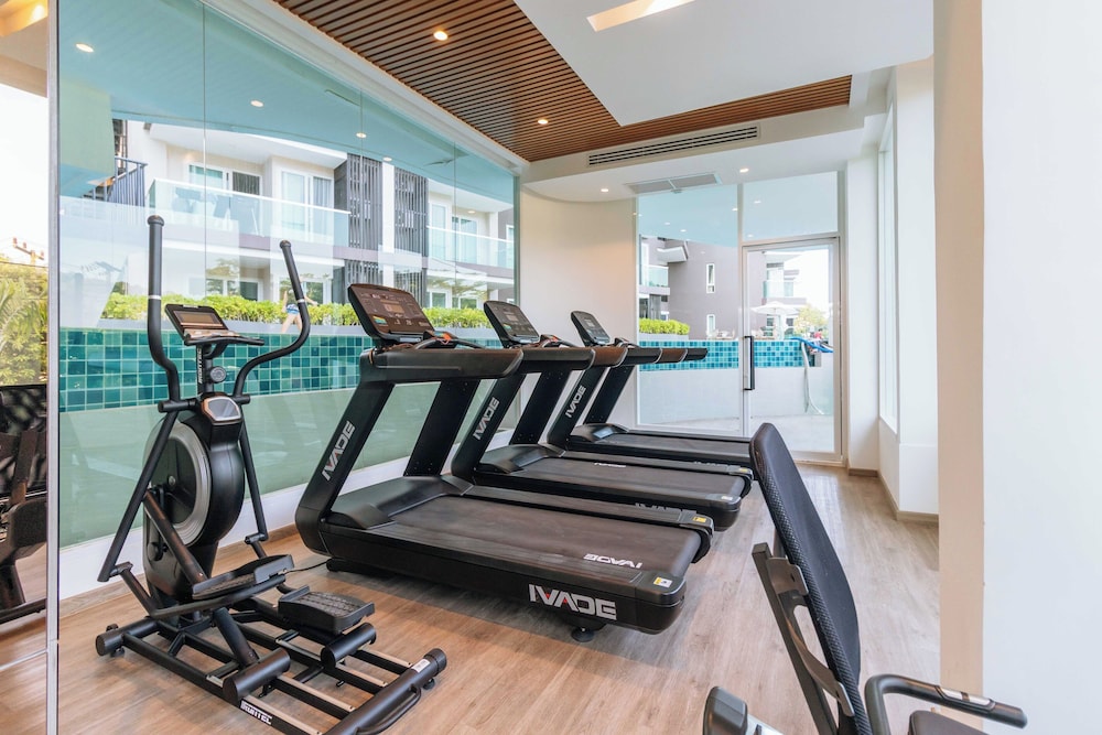 City1BR Condo Pool Gym C261
