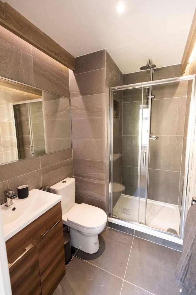 Spacious 1 Bedroom Apartment in Stylish Rathmines