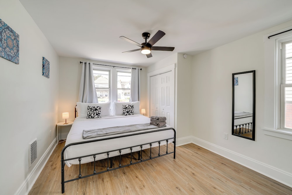 4 Mi to Dtwn: Pet-friendly Home in Pittsburgh