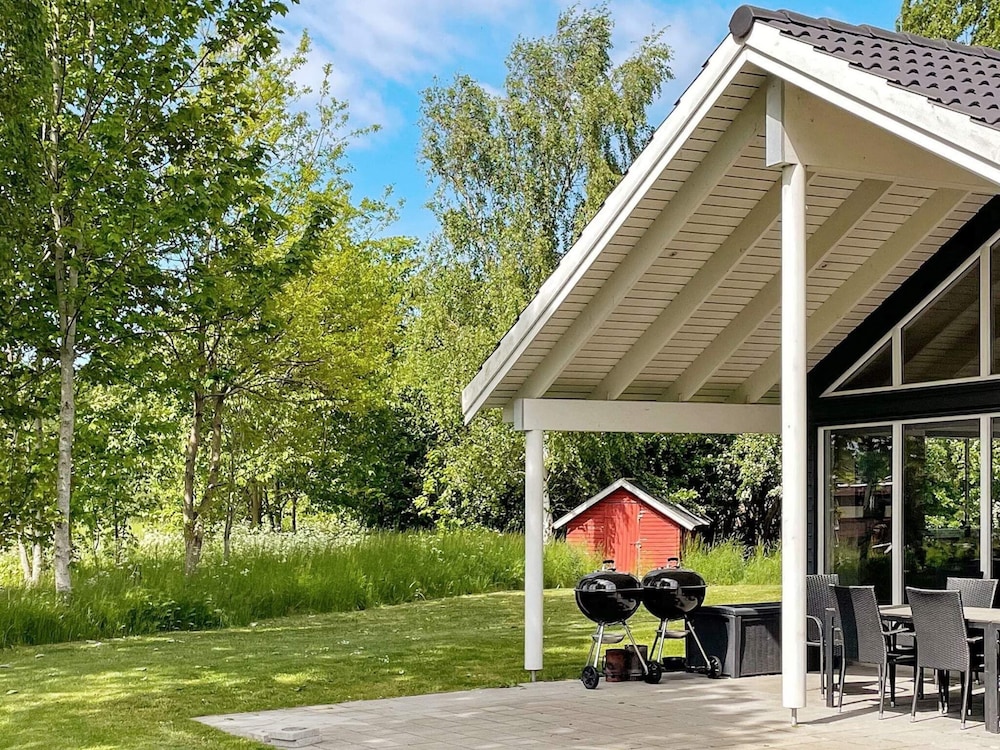18 Person Holiday Home in Hojby