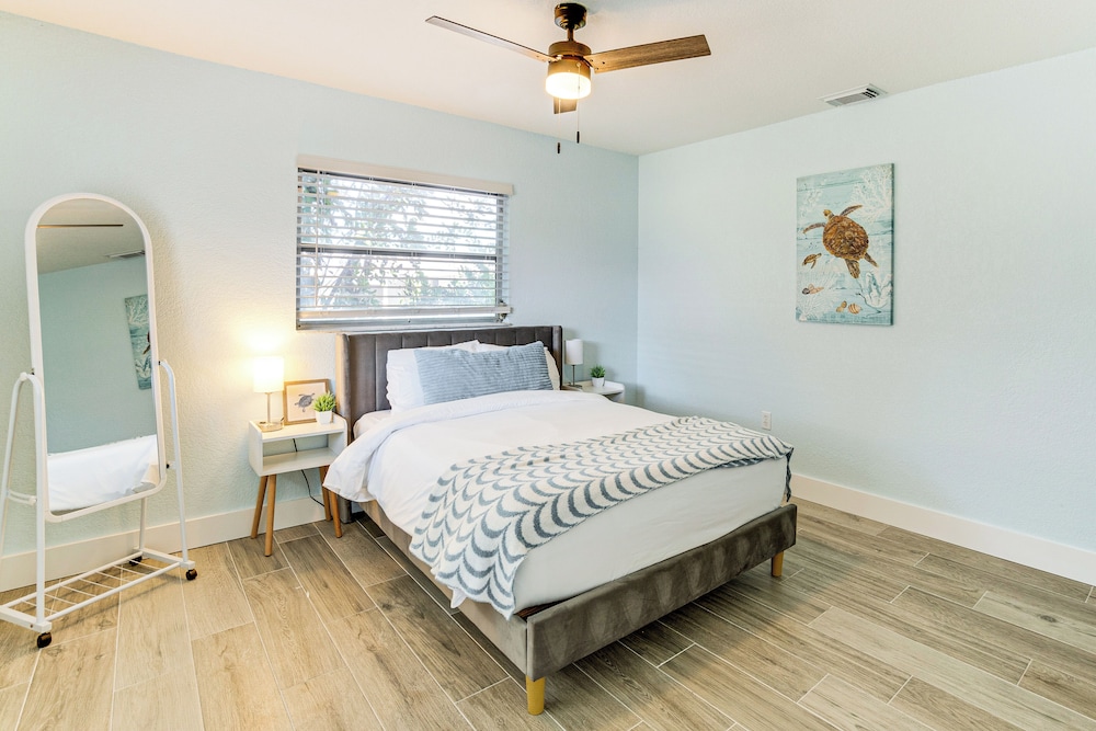 Swim, Fish, Shop & More: Port Charlotte Retreat!