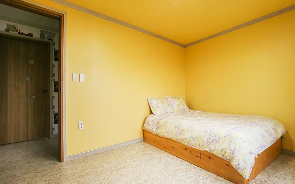Gyeongju Twin Village Bed and Breakfast