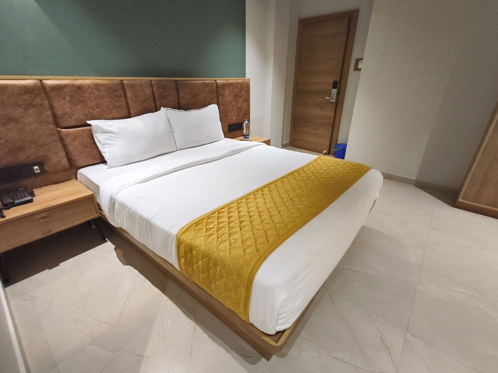 Hotel Beverly Plaza Kozhikode