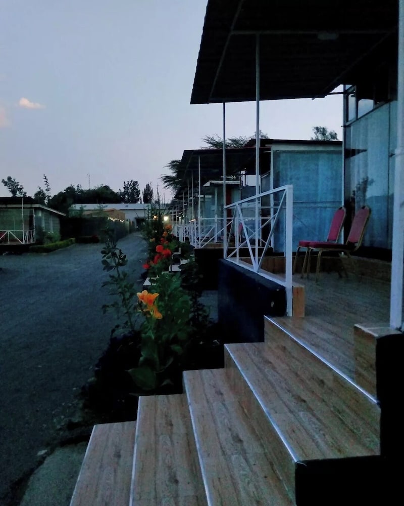 Lux Suites Boffar Cabins Naivasha