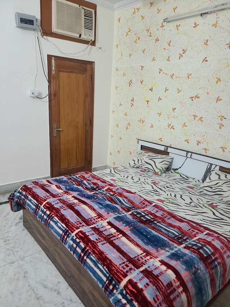 Shri Krishnashrya Seva Sadan By GRB view 5